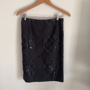 Carolina Herrera black sequin lined pencil skirt. Size 2